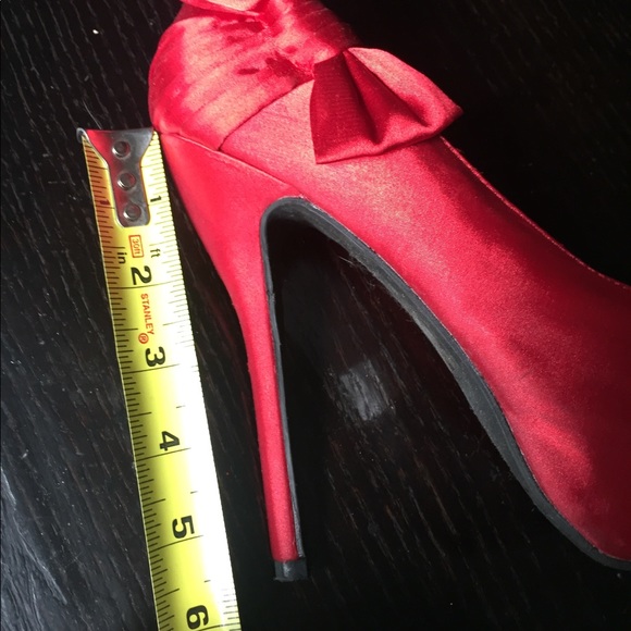 Sexy Charlotte Russe Red Platform Heels - Picture 4 of 5